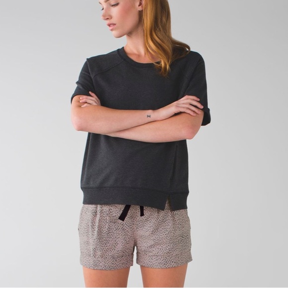 Lululemon Spring Break Away Short *4-way Stretch
Dottie Dash Grain Black EUC - Picture 7 of 12